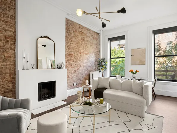 148 West 16th Street image 1 of 7