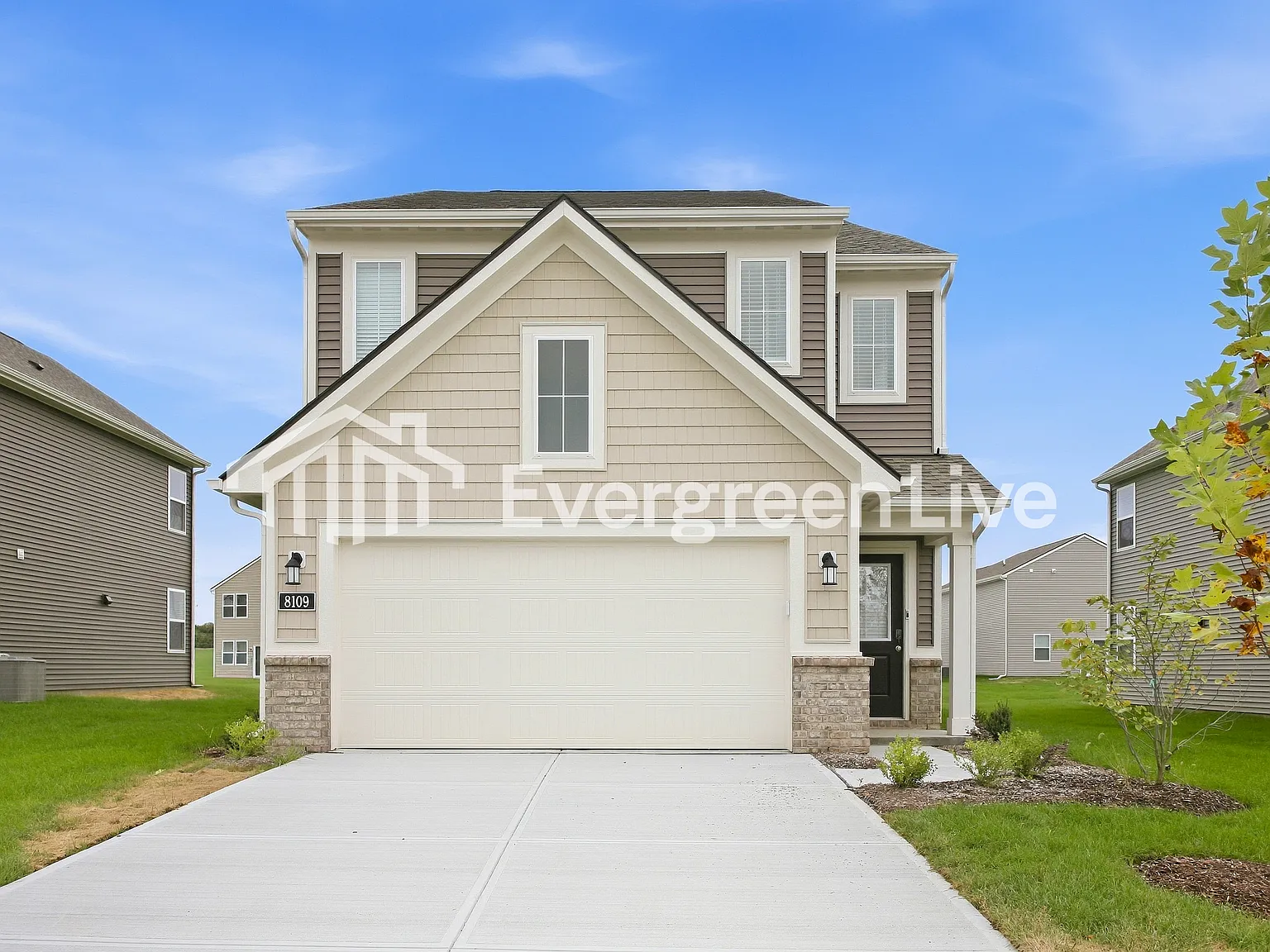 3 bed, 2.5 bath, 1703 sqft, $1,990 — Photo 1