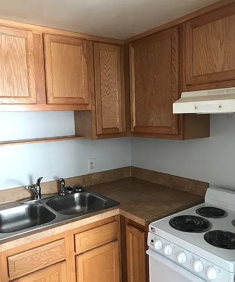 404 Upper 8th Ave S #D — Photo 7