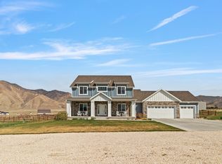 2558 Mountain Glen Rd, Tooele, UT 84074