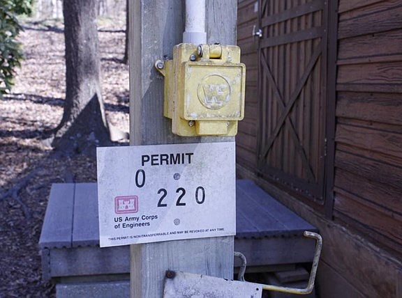 5th image of 3252 Lake Dr
