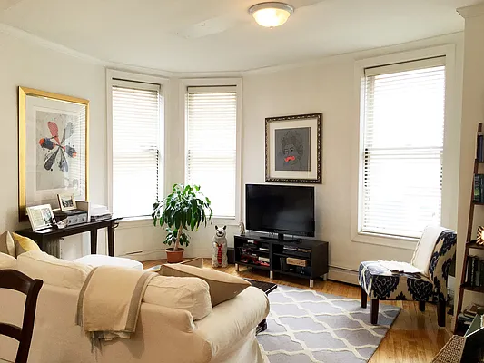 Rented by BHT Realty LLC | media 37