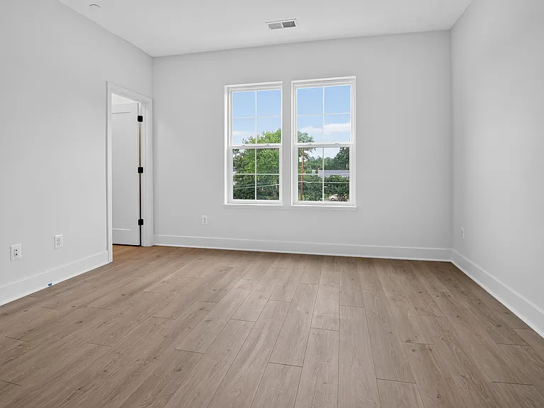 5017 Dulcet Dr — Photo 33