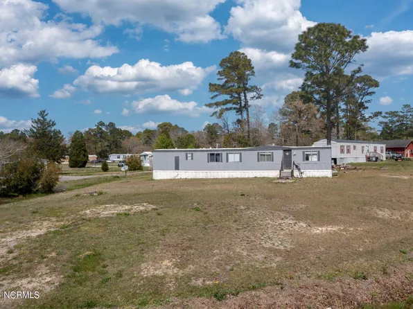119 Blackhorse Run S, New Bern, NC 28560
