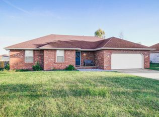 1001 E Eagle Rock Dr, Ozark, MO 65721