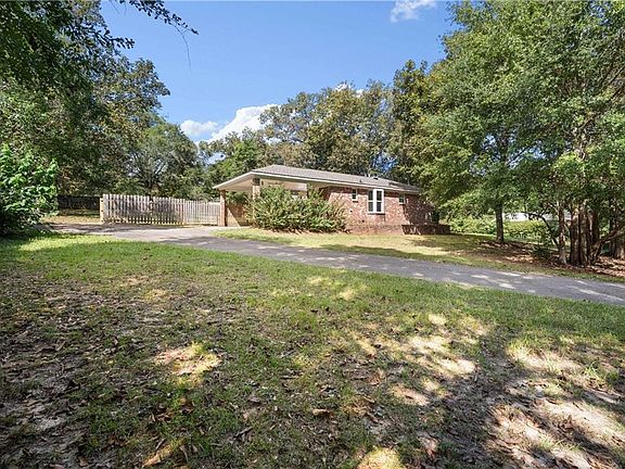 4th image of 2560 Wedgewood Dr