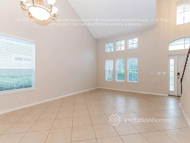 513 Millstone Dr — Photo 4
