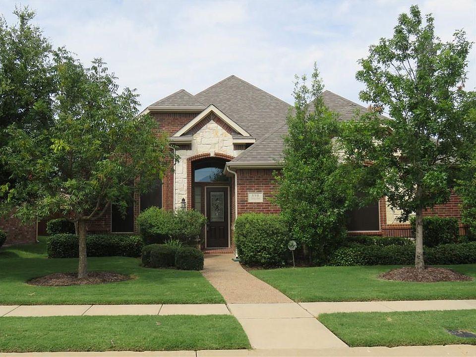 1st image of 890 Terrace Dr