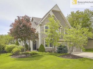 6937 Barth Rd, Shawnee, KS 66226