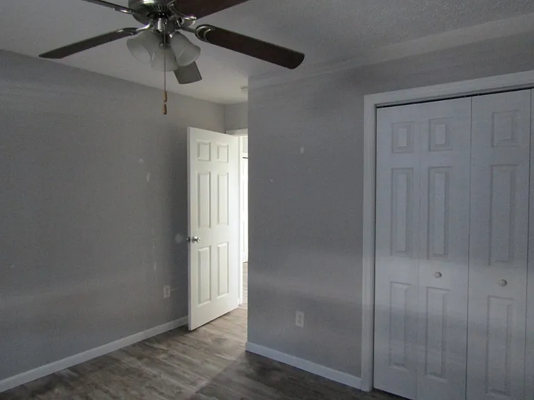 151 Heath Dr — Photo 16