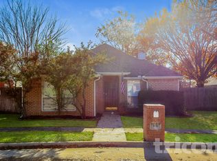 836 Greenridge Dr, Arlington, TX 76017
