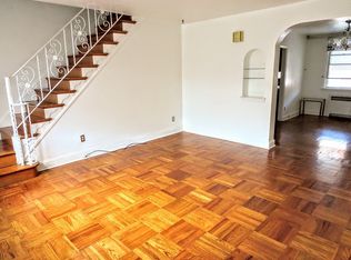 110 Green Valley Rd, Upper Darby, PA 19082