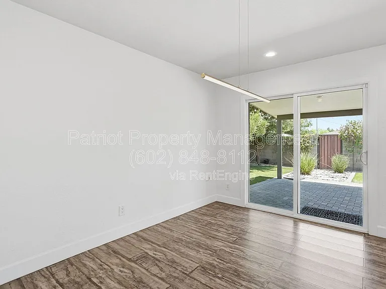 207 E El Caminito Dr — Photo 11