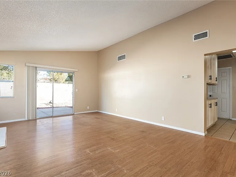 7434 Coffeyville Ave — Photo 7