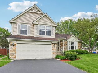 363 Wentworth Ln, Bartlett, IL 60103