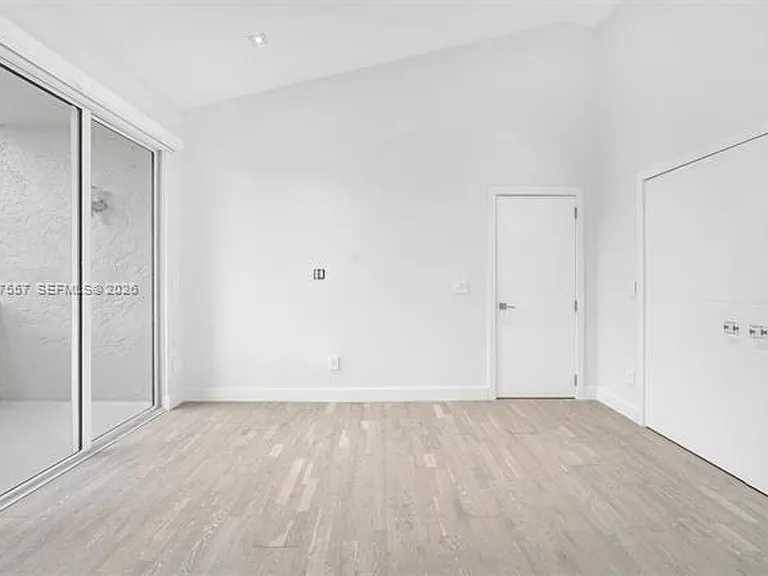 21391 Marina Cove Cir #Townhouse 14-K — Photo 45