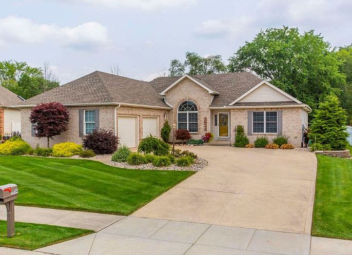 1st image of 5934 Boxwood Dr E