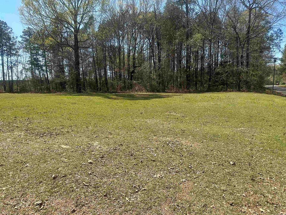 1st image of Windridge Pl