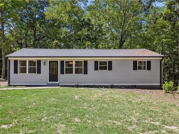 9239 Croaker Rd, Williamsburg, VA 23188