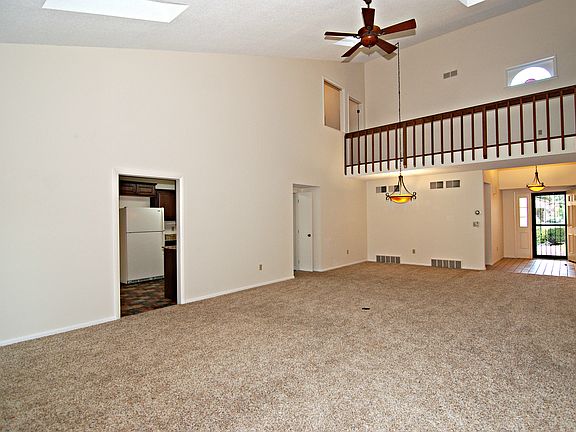 4th image of 1811 Brookwood Dr