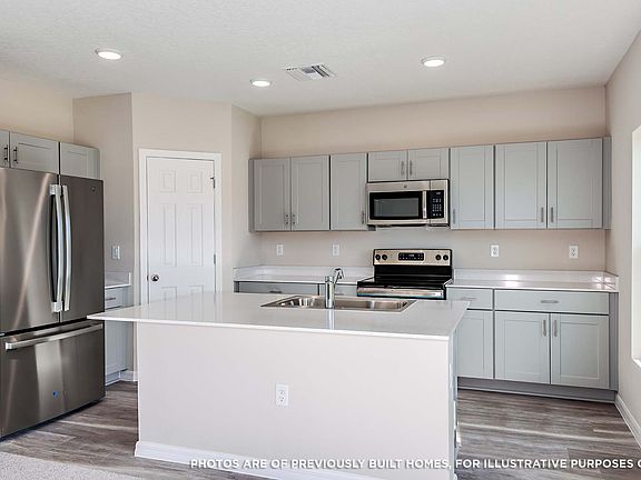 Lucia - SoHo Chic Interior