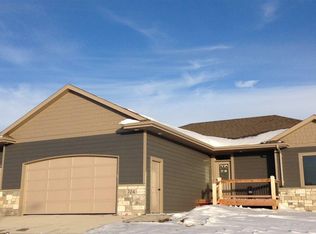 704 N Emerald Dr, Brandon, SD 57005