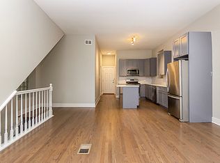723 N Ada St APT 1F, Chicago, IL 60642