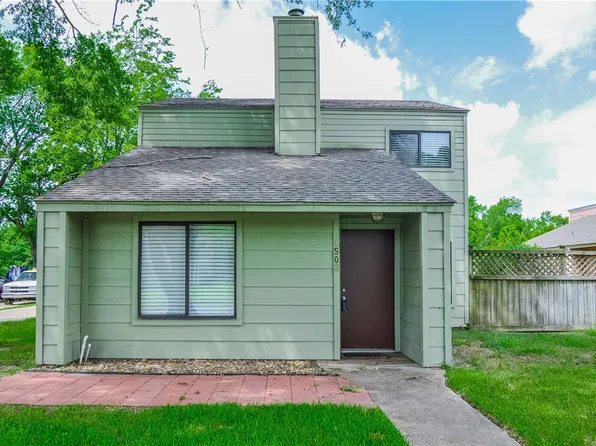 1506 Lemon Tree Ln, College Station, TX 77840