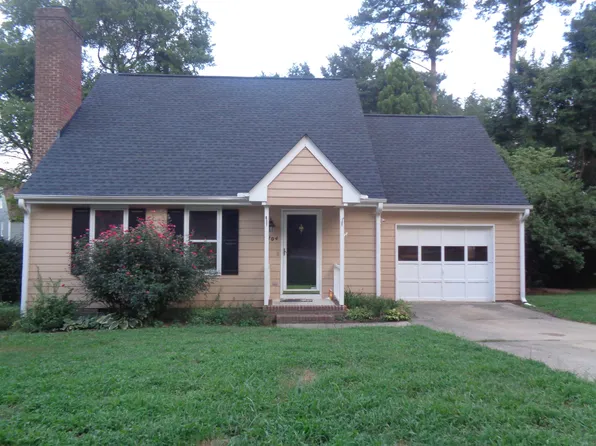 2704 Moorsfield Ct, Raleigh, NC 27604