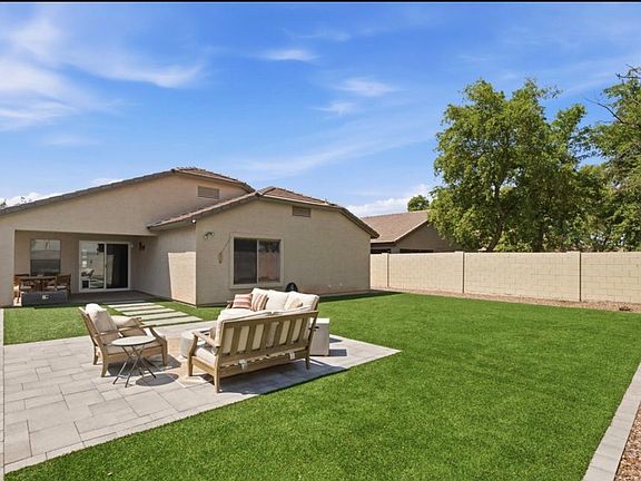 3rd image of 3336 E Joseph Way