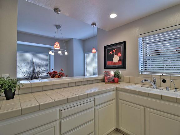 4th image of 1904 Miraplaza Ct APT 17