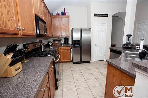 5th image of 407 Red Sage Ln