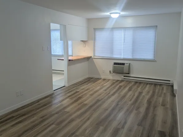 7727 Hazelcrest Dr APT B, Hazelwood, MO 63042