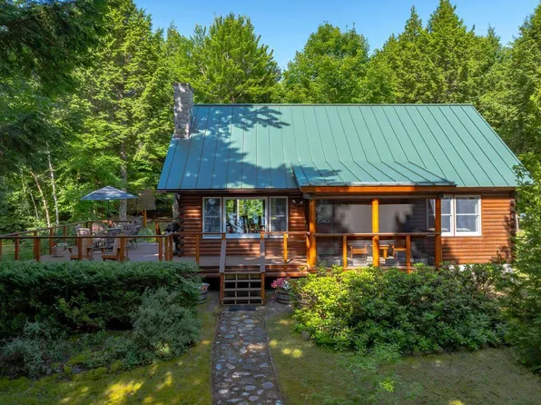 82 Wilderness Way, Lakeville, ME 04487