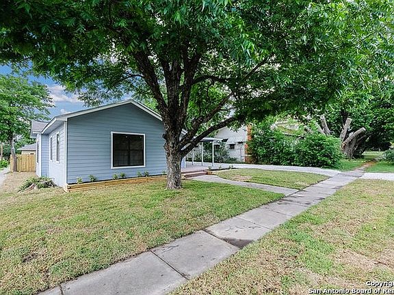 2nd image of 1045 W Mistletoe Ave