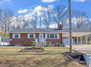 4136 Anderson Rd, Triangle, VA 22172