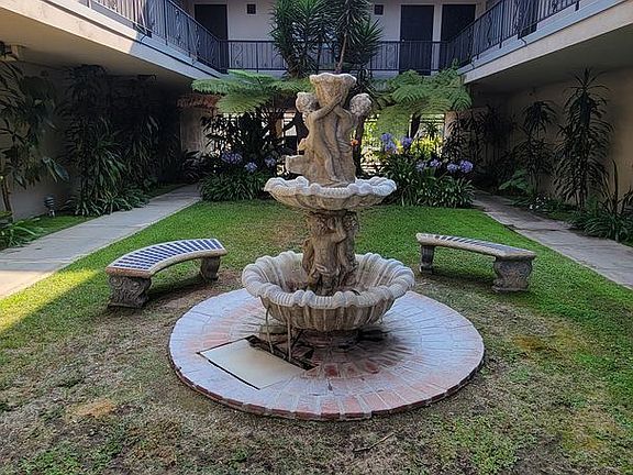 4th image of 3869 Tilden Ave #6