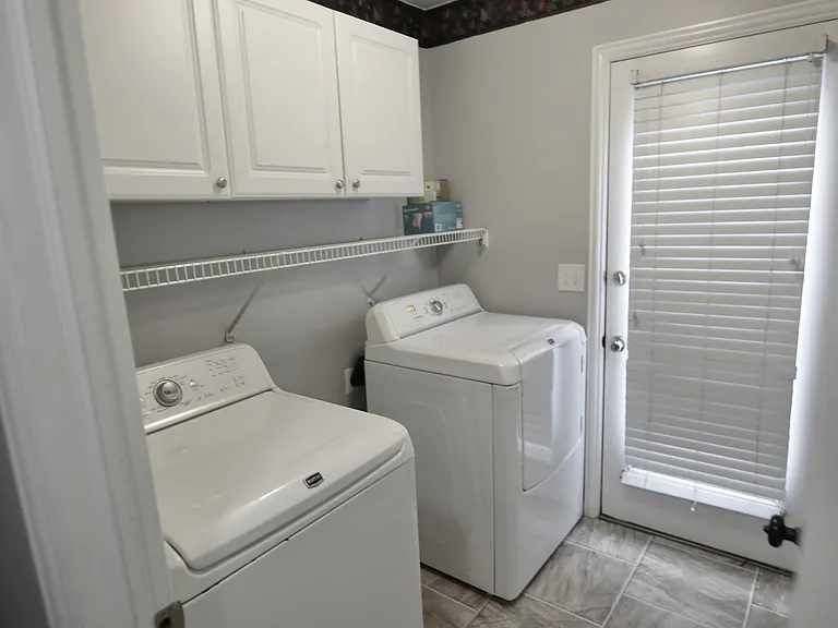 4400 Greensbury Dr — Photo 55