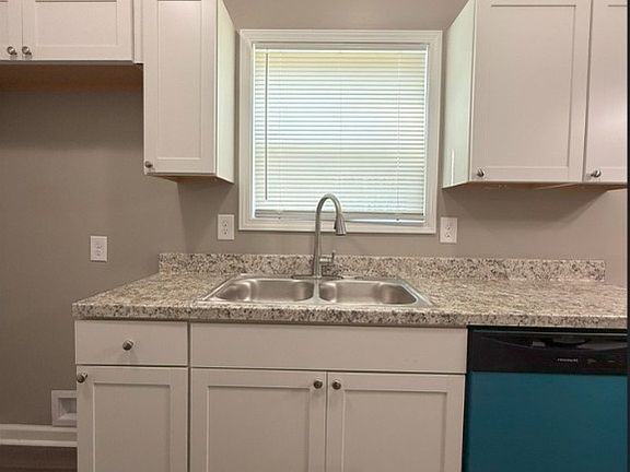5th image of 255 Freeman Drive