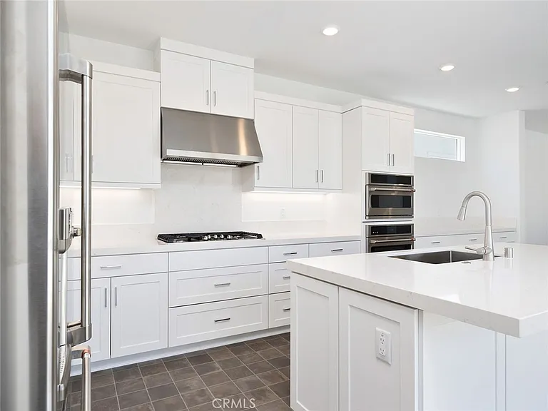 27399 Fox Den Pl — Photo 12
