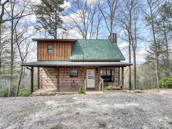 4th image of 340 Mountain Top Dr