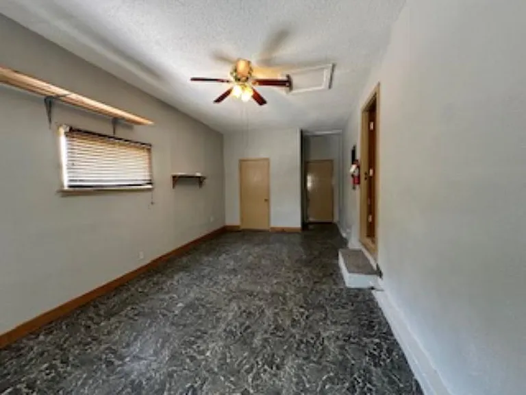 1202 E El Monte St — Photo 7