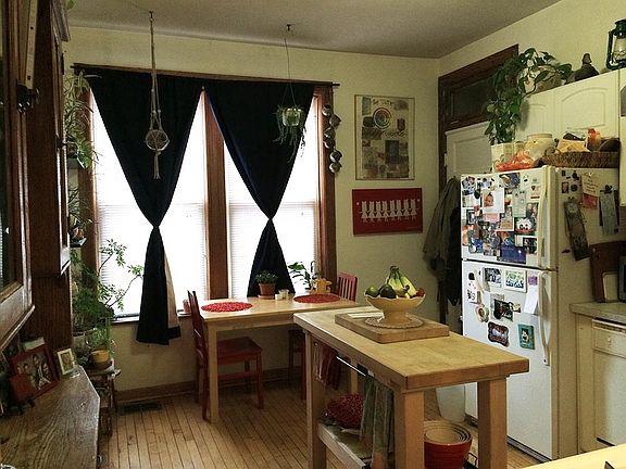 EAT IN KITCHEN, SUNNY DIRECT SOUTHERN EXPOSURE