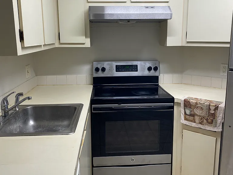 3958 Atrium Dr — Photo 5
