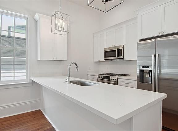 5th image of 712 Washington Ave