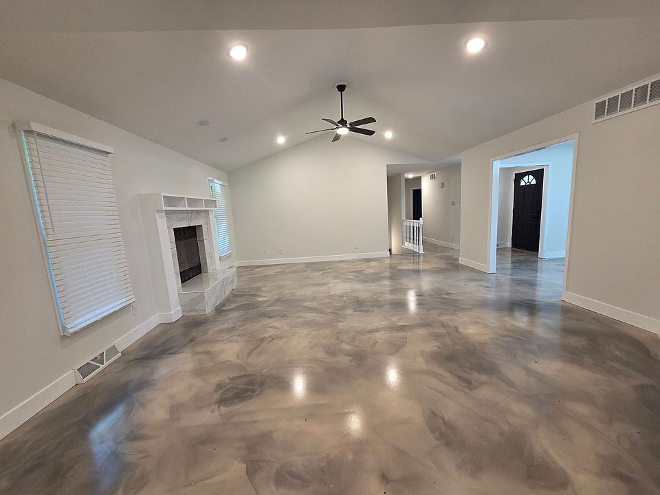 1st image of 2301 Grant Ln