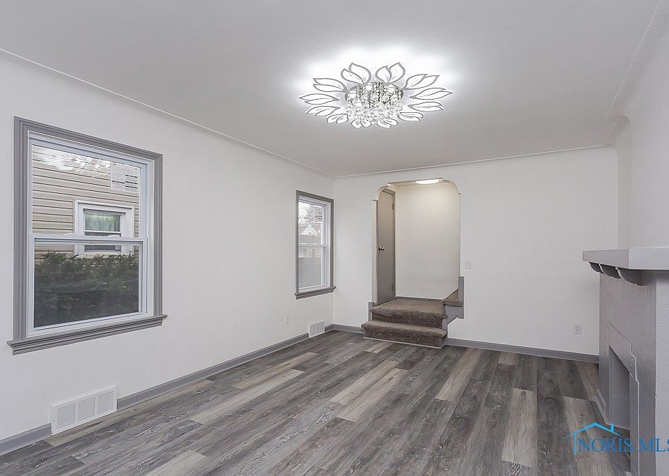 3851 Stannard Dr, Toledo, OH 43613 Zillow