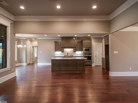 5th image of 2613 Aberdeen Dr