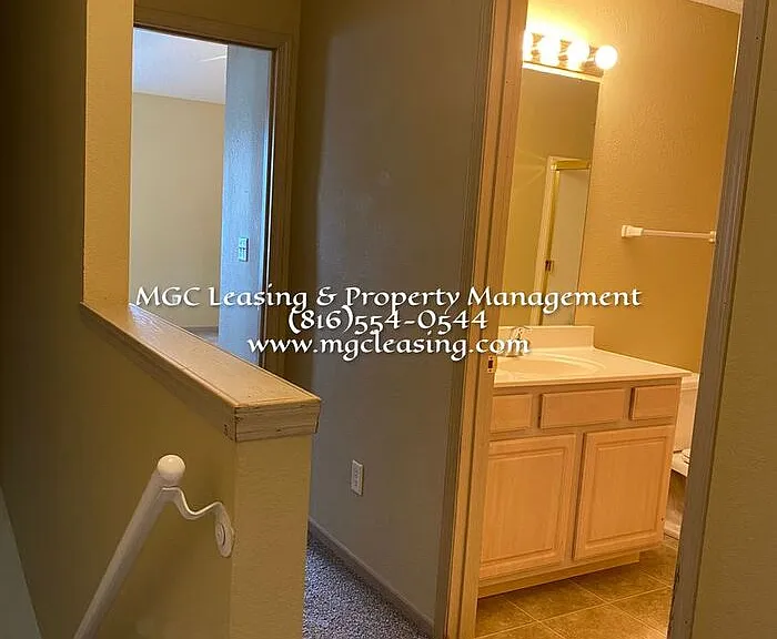 1020 Garden Dr — Photo 9