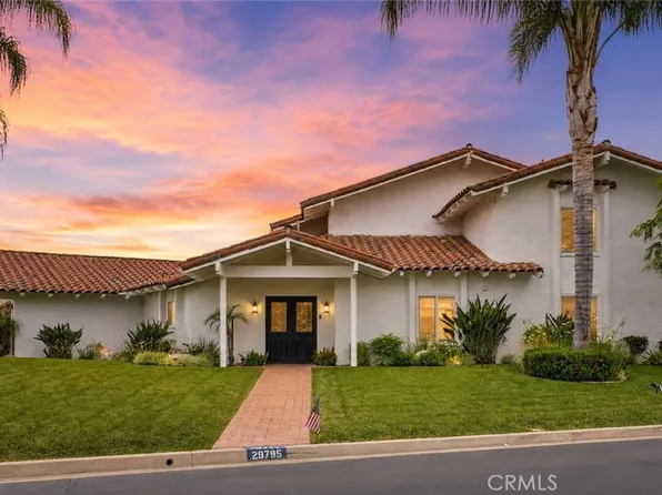 29795 Eagle Point Dr, Canyon Lake, CA 92587